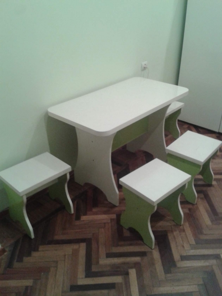 Խոհանոցի սեղան աթոռներով - Խոհանոցի կահույք Սեղաններ, աթոռներ