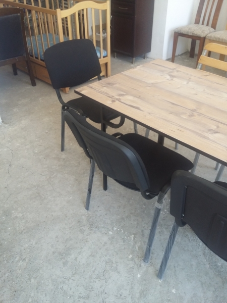 Սեղան և վեց աթոռներ - Օֆիսային կահույք Սեղաններ և աթոռներ